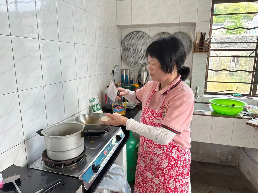 助餐 · 上门做饭